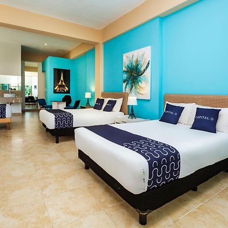 Capital O Cancun International Airport 24 7 エクステリア 写真